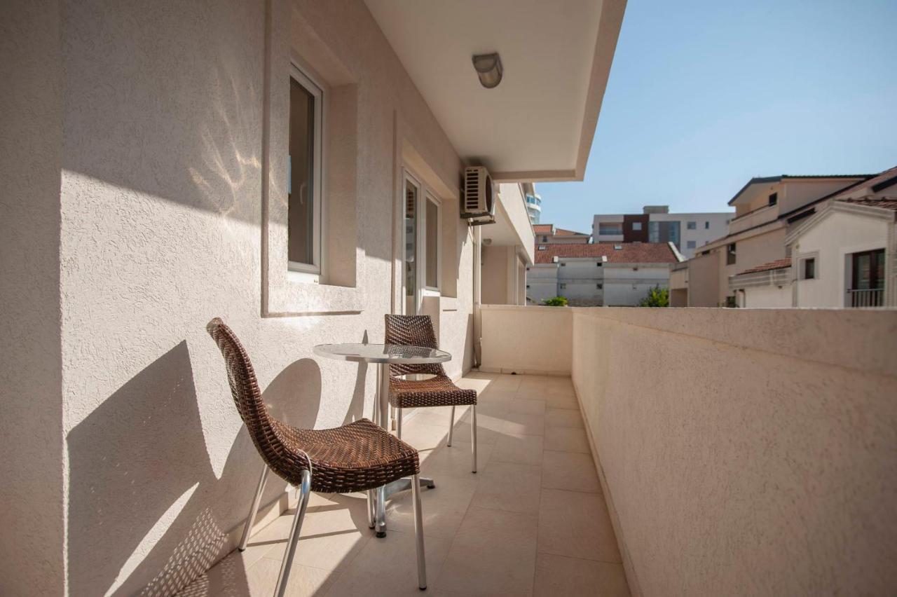 Mandir Apartments - Center Будва Екстер'єр фото