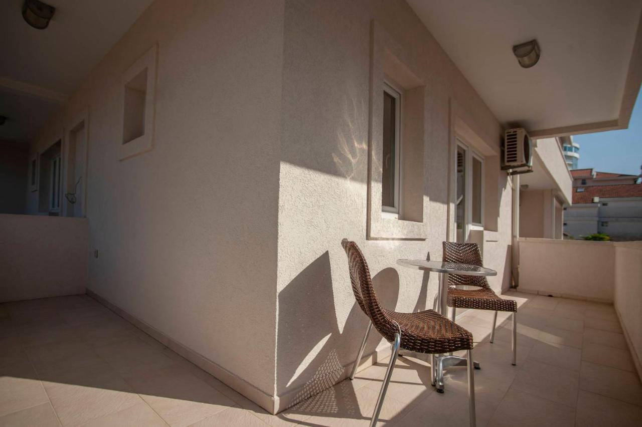 Mandir Apartments - Center Будва Екстер'єр фото