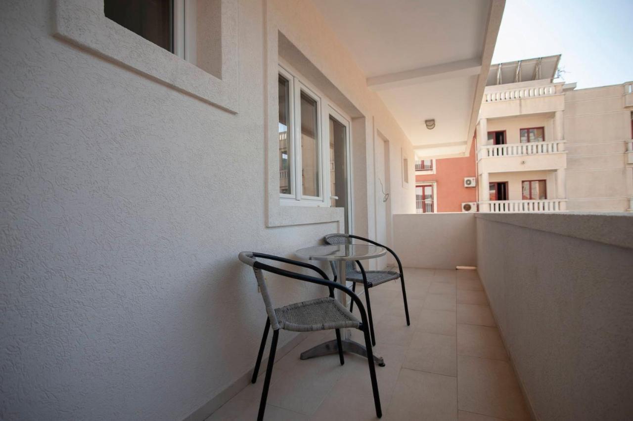 Mandir Apartments - Center Будва Екстер'єр фото